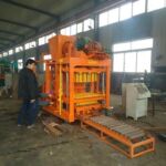 QT4-25 Semi Automatic Concrete Brick Machine