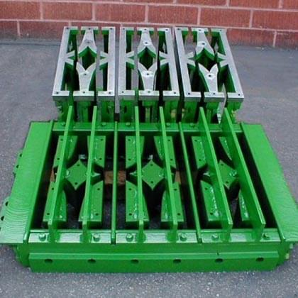 QT4-25 Semi Automatic Concrete Brick Machine