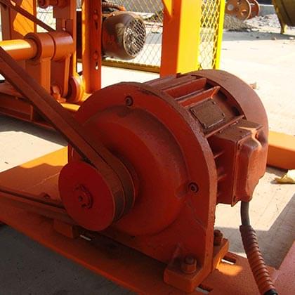 QTJ4-26 A Semi Automatic Concrete Block Making Machine