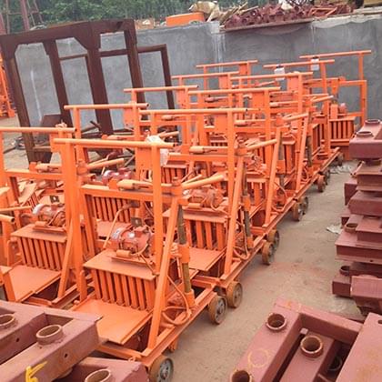 QMR2-45 Small Mobile Block Machine