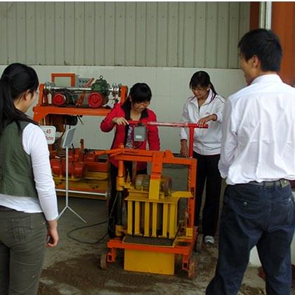 QMR2-45 Small Mobile Block Machine